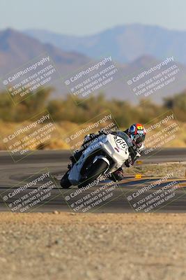 media/Dec-09-2023-SoCal Trackdays (Sat) [[76a8ac2686]]/Turn 15 Set 1 (230pm)/